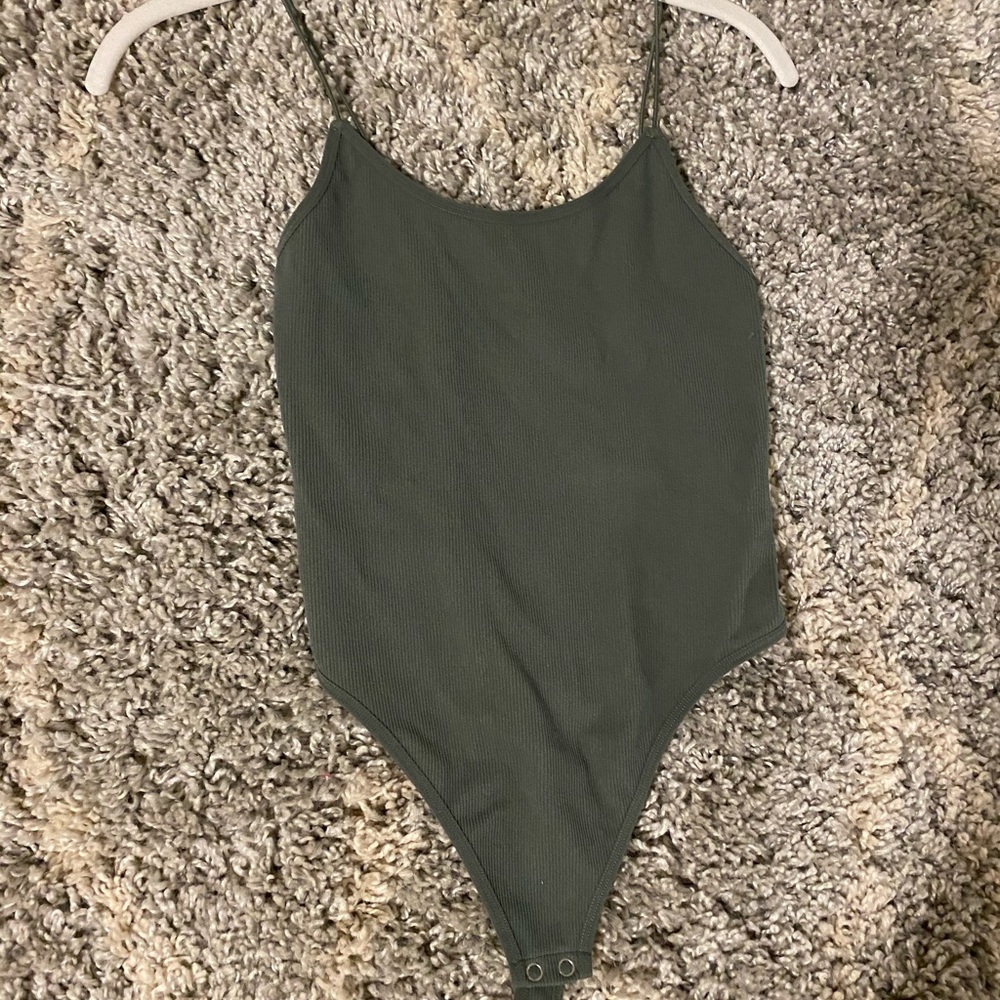 Simple but so cute! Super soft and flattering!